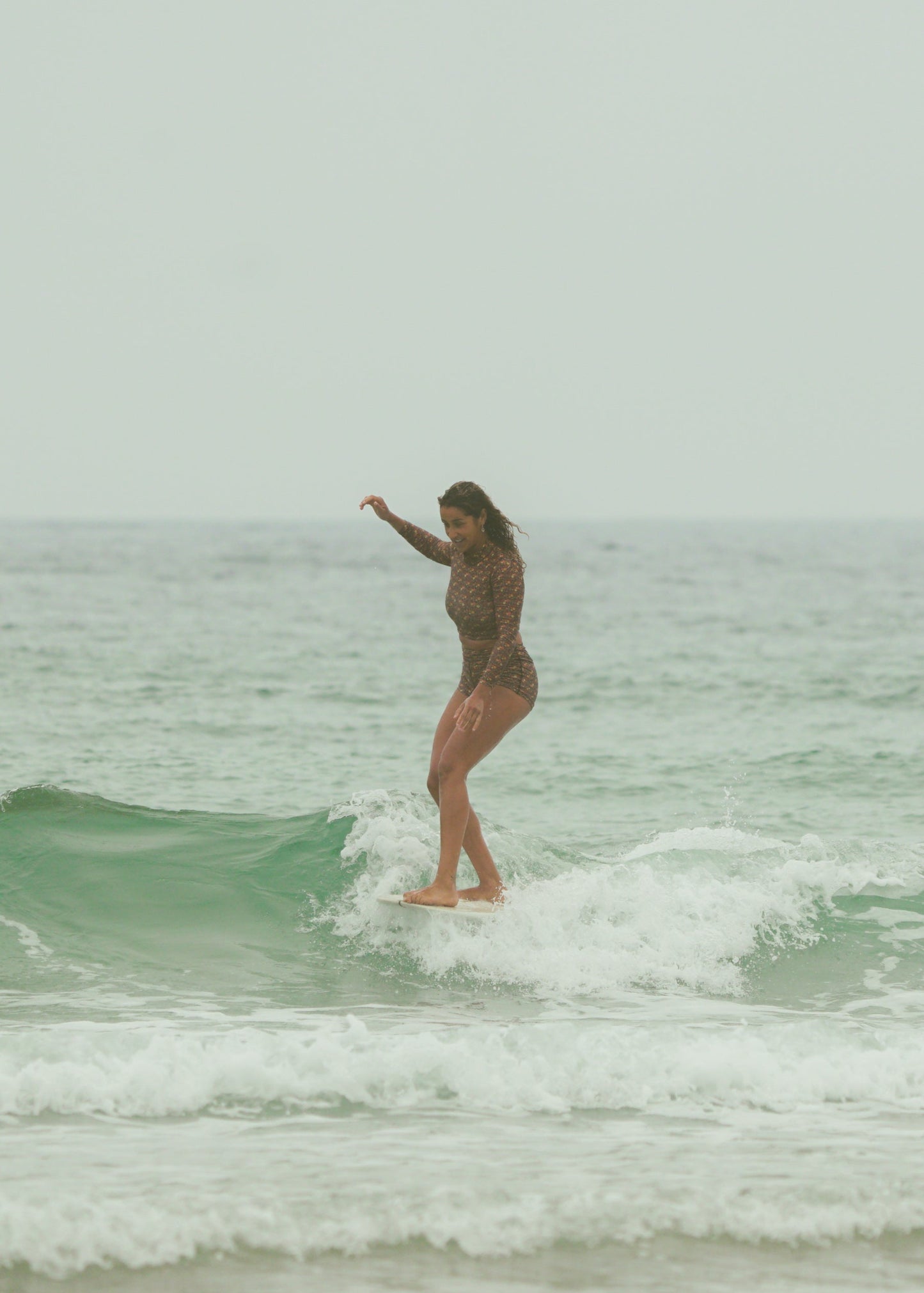 Surfing rashguard for women, Byron Colors. Vintage patterns. Premium Quality.